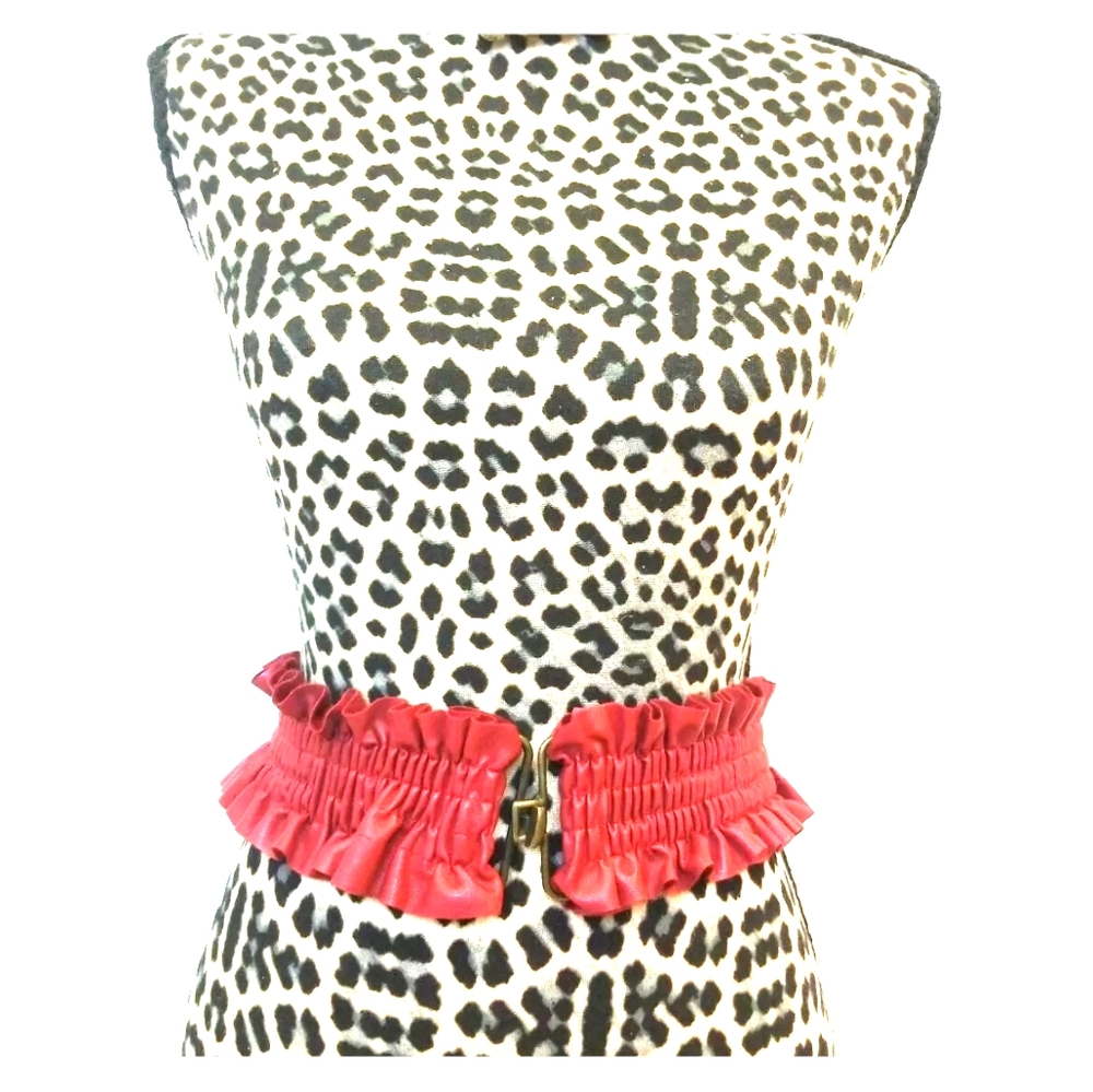 Vintage 80s Wide Red Cinch Elastic Waist Belt D999